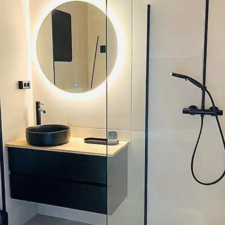 Amazing Total Renovated Near Centrum Διαμέρισμα