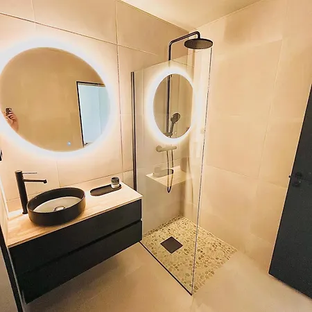 Διαμέρισμα Amazing Total Renovated Near Centrum